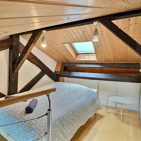 Wonderhost, Spacieux Et Atypique En Coeur De Ville Pau Luaran gambar