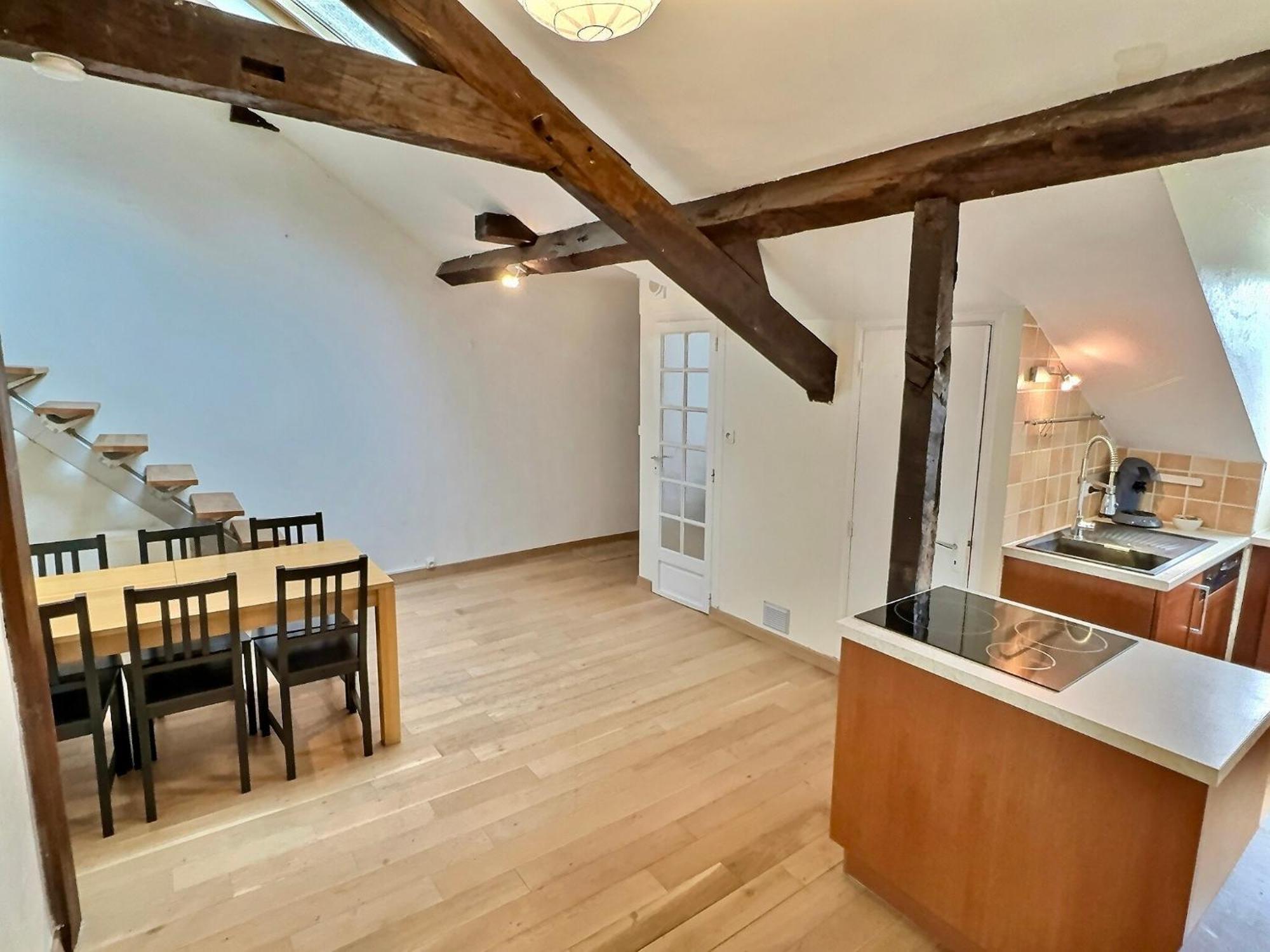 Wonderhost, Spacieux Et Atypique En Coeur De Ville Pau Luaran gambar